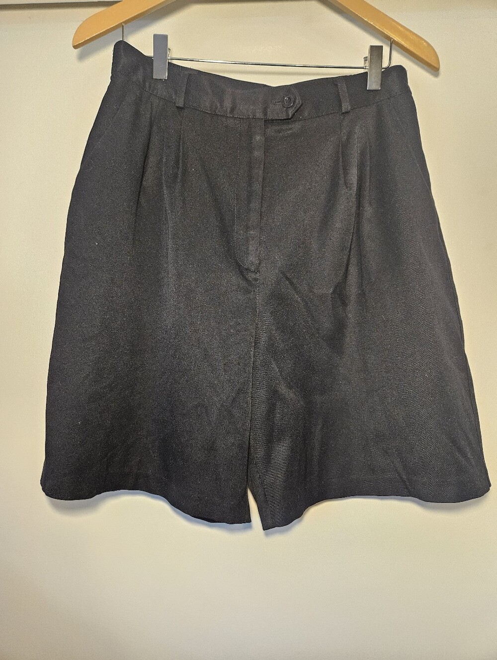 Black High-Waist Pleated Shorts